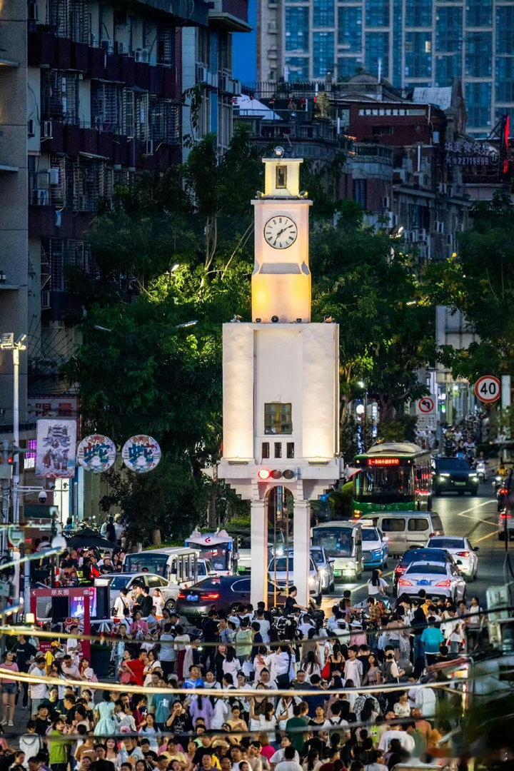 福建人天生自带生意雷达🌊山海养出敢闯魂，天生自带生意雷达，低谷崛起、逆风翻盘，