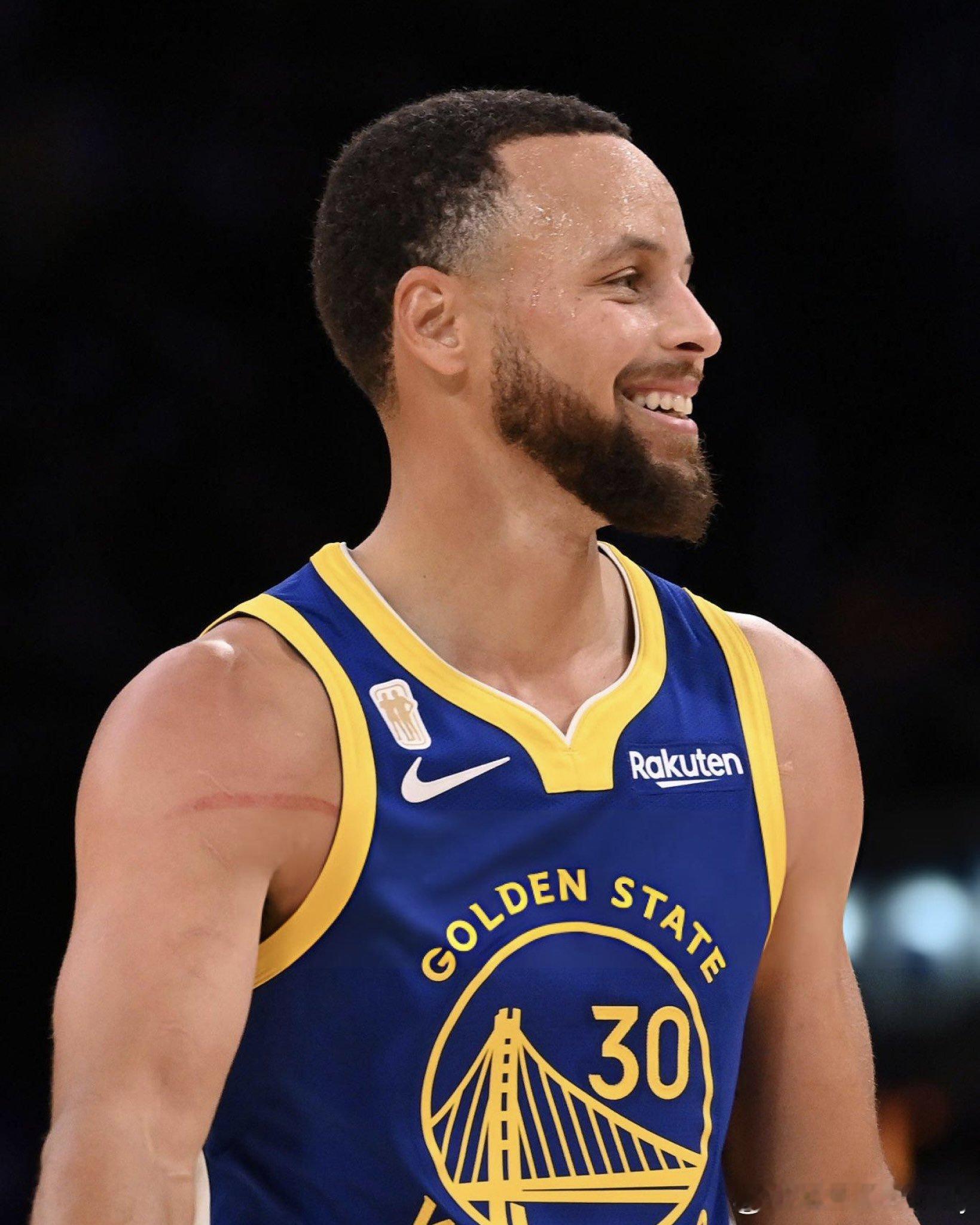 斯蒂芬·库里谈退役时间：“其实我们心里都清楚这一天终究会到来。我也说过很多次，承