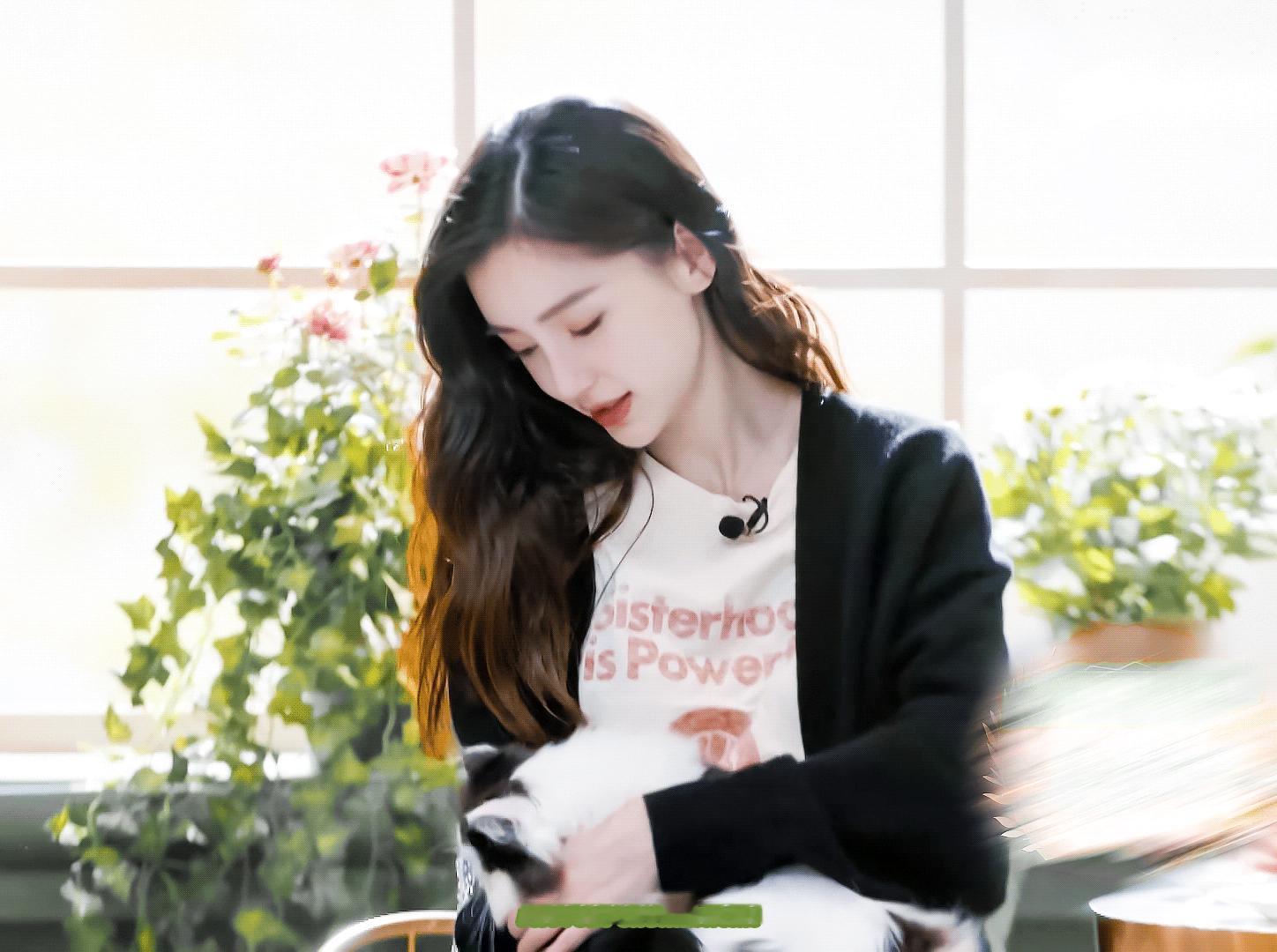 angelababy angelababy 我们都是宁为玉碎不为瓦全的年纪 要的