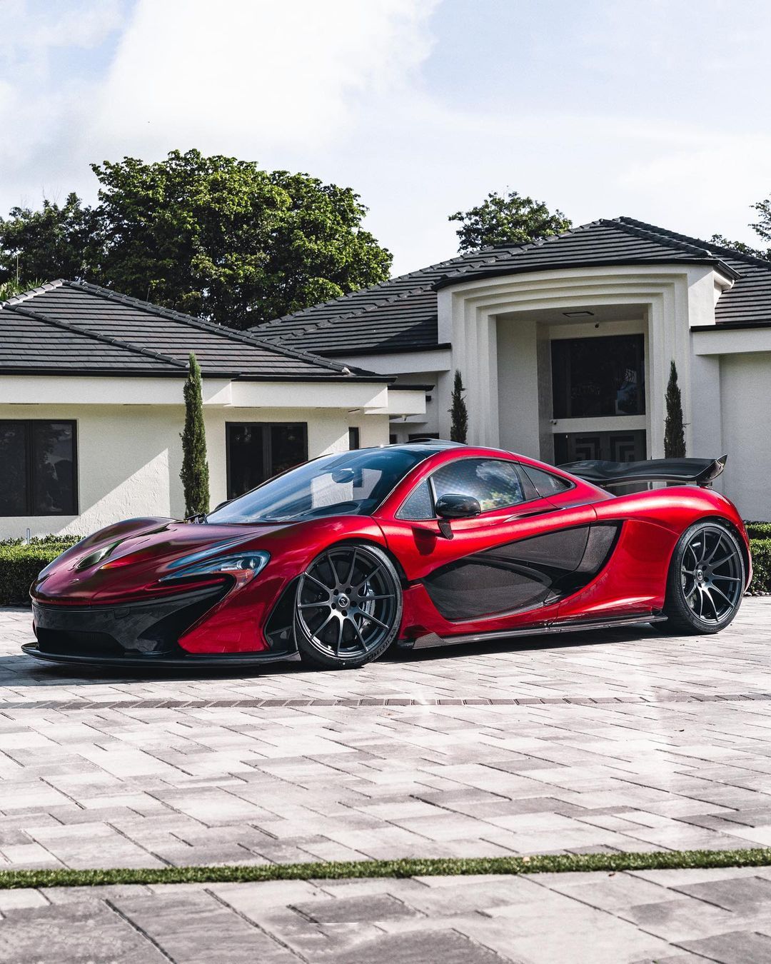 迈凯伦 P1（熔岩红） ​​​