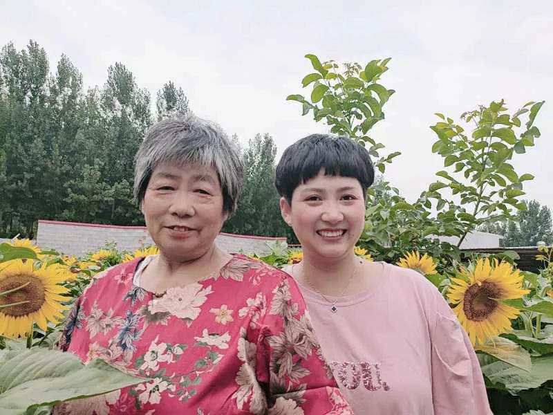 妈妈👩  
您养我长大，我陪您到老！
愿妈妈不受岁月侵袭！
愿妈妈永远美丽！
