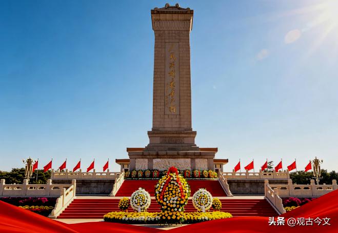 致敬
名字或许无人知晓，
事迹或许无人细说，
但今天的每一缕阳光，
都和他们有关