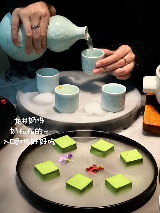 确实是上海仙品。。。好吃s了！！！