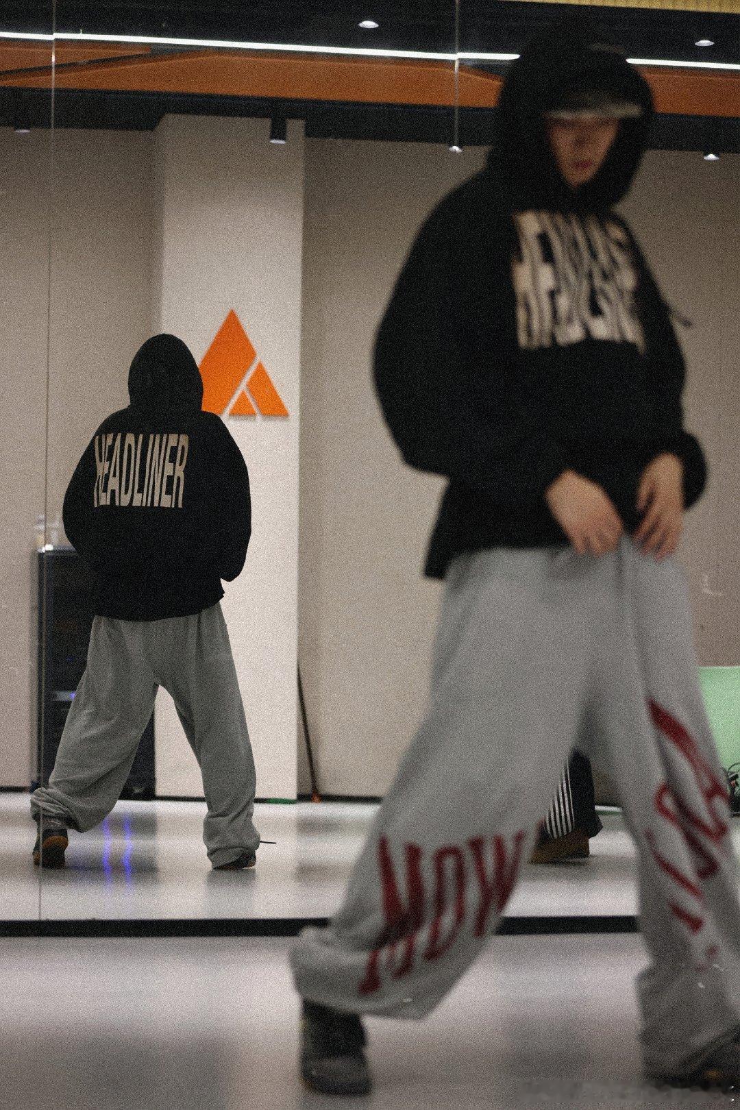 🐺新声唱作人刘耀文 🐺刘耀文 唱跳rap全能ace “你是比清风明月更难得的