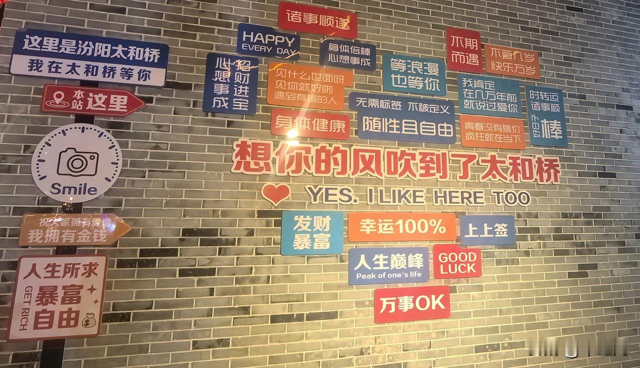 都是职称惹的祸。
为了享受高职称带来的高收益。
像没有评上职称的，
巴不得早退休