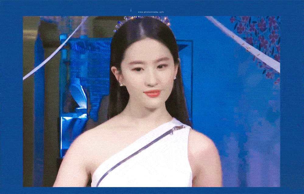 现在：原来这就是火彩过去：闪瞎了 居然带灯 ​​​