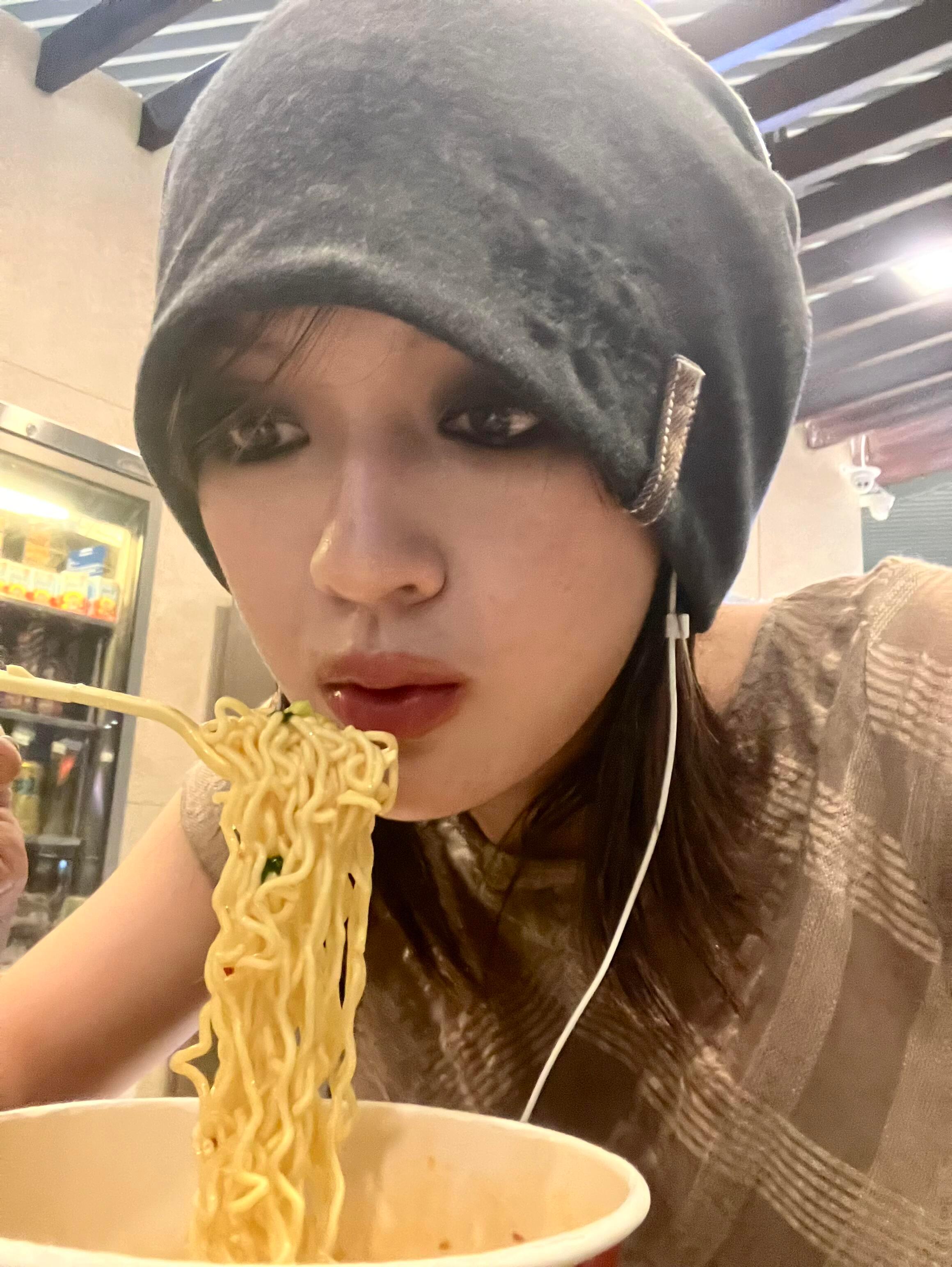 我爱文淇这个小烟熏文淇