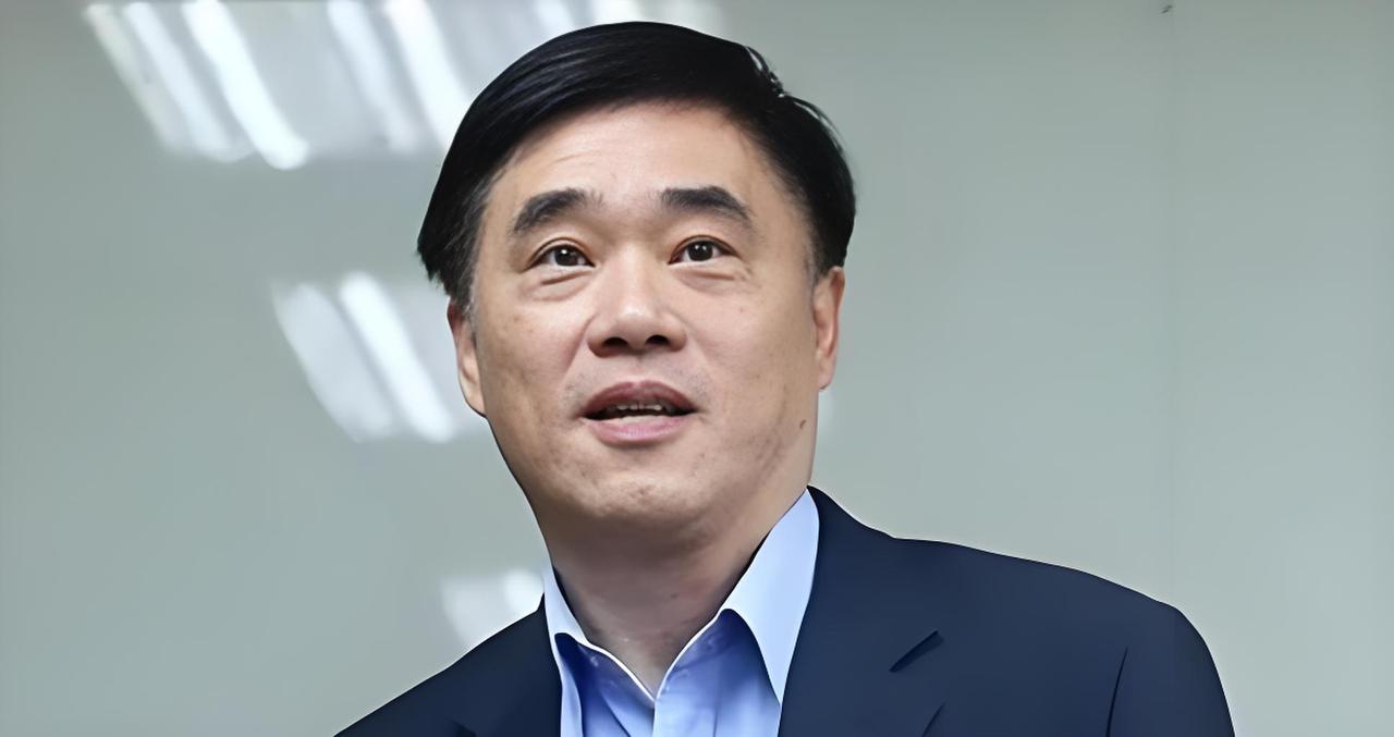 郝龙斌透露参选信号，
将万安回应藏玄机！
郝龙斌日前晒出与前国民党主席吴伯雄的照
