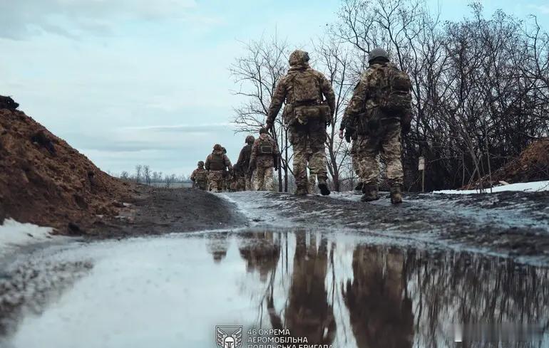 【乌克兰意识到未来和平协议不应指望伙伴的安全保障】网页链接《政治报》报道，乌克兰