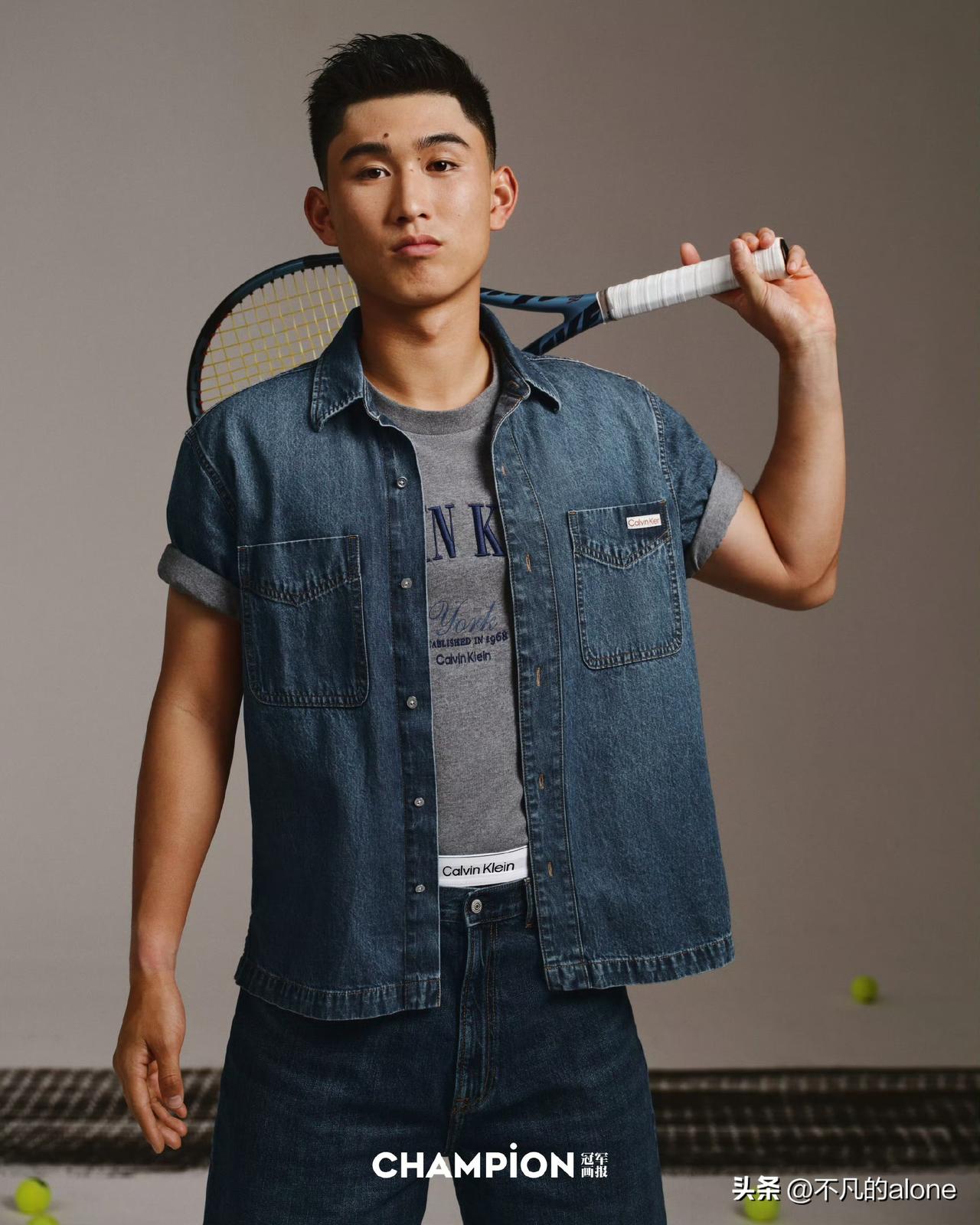 3月18日，网球运动员商竣程登上《CHAMPION冠军画报》杂志封面。

他换了