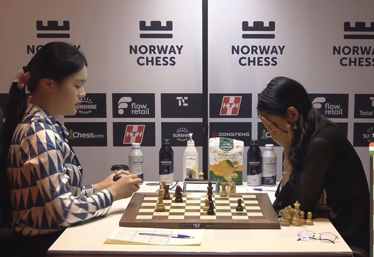2026挪威国象第五轮，卡尔森慢棋负苏利伟，遭遇慢棋第三场失利；印度德比战，古克