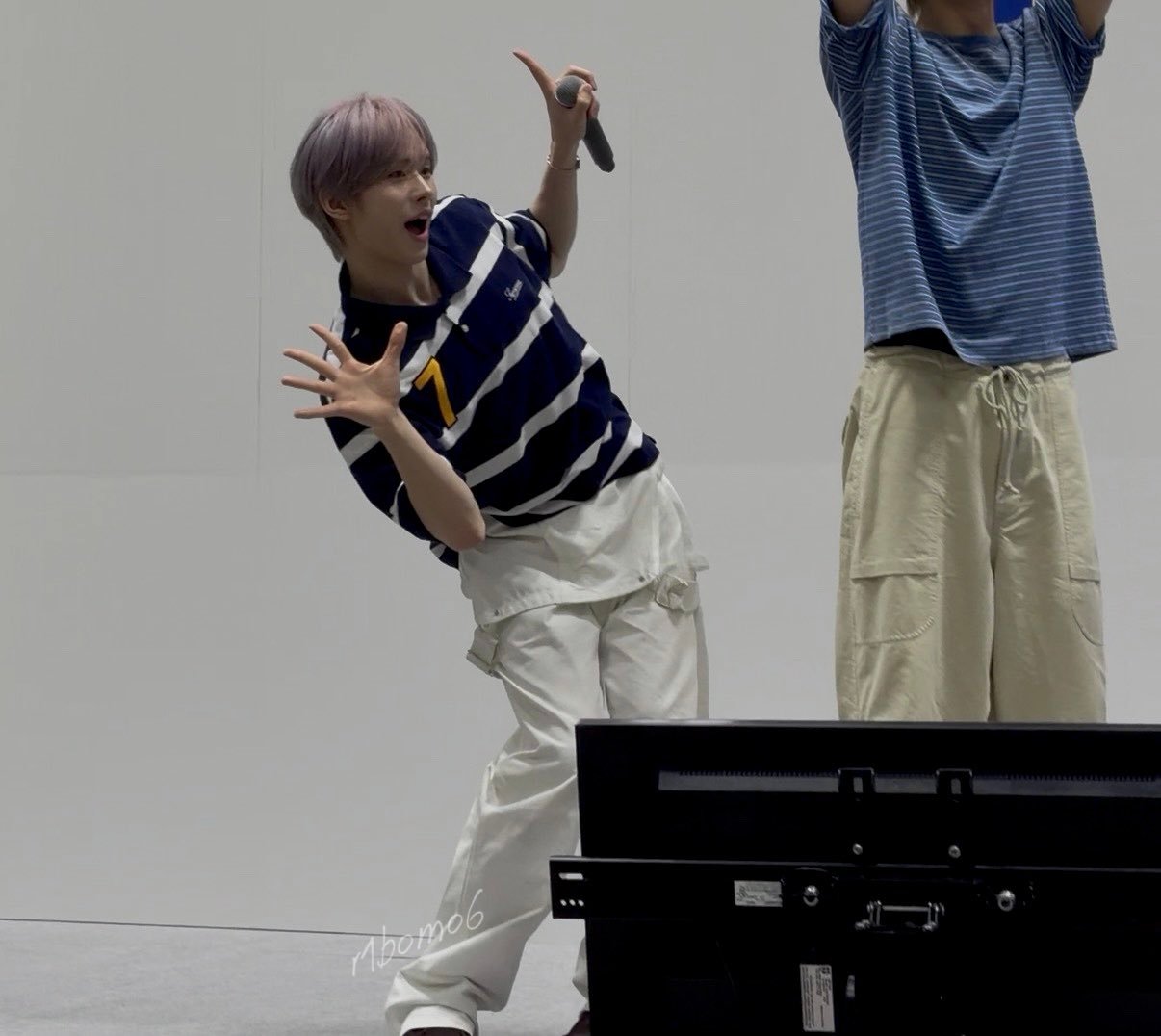 哇哇哇!!!🐹🖐🏻260909东京线下签售 ​​​