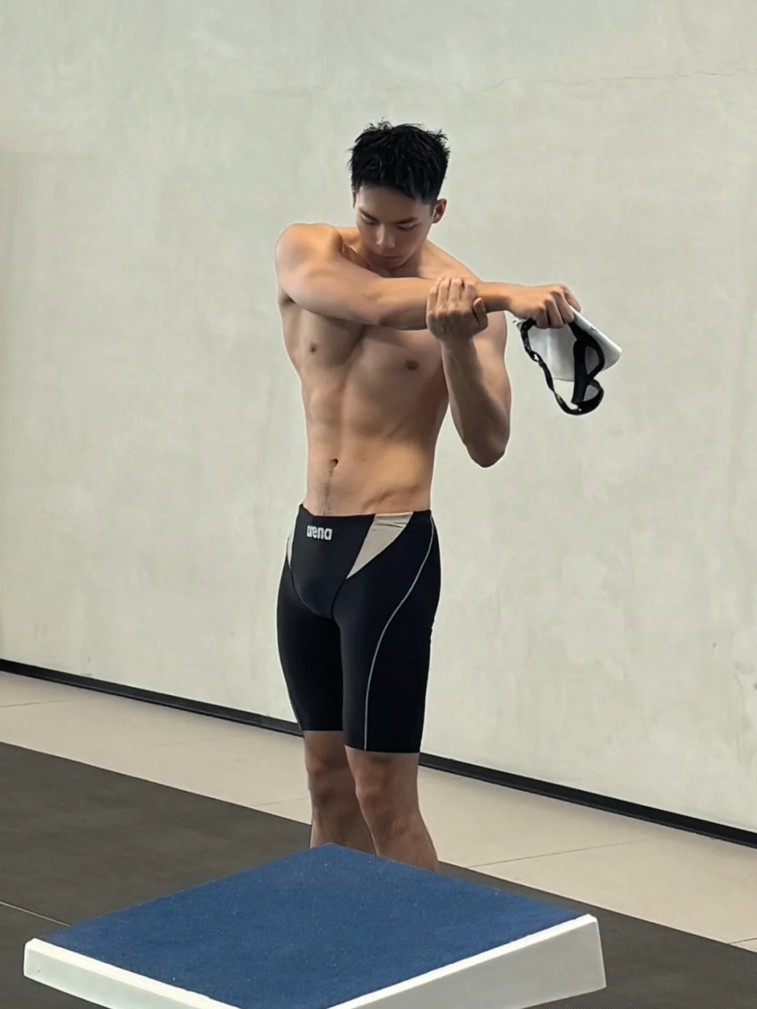 游泳的季节快结束了🏊