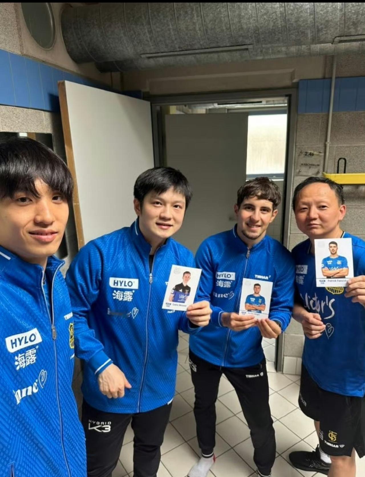 一早醒来，德国传来好消息：樊振东又赢了！

虽然主场首秀两场失利，但是樊振东状态