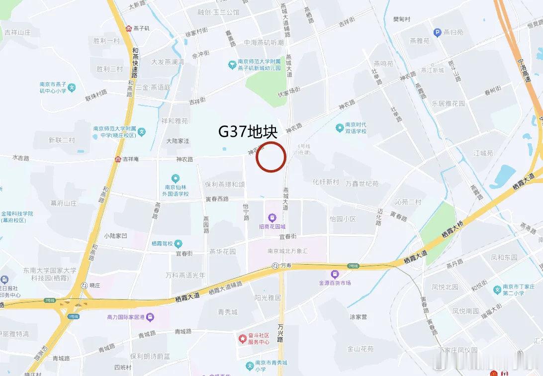 燕子矶低密地价，稳住1.5万！应该说还是不错的。这就是结构性机会，亚伦+龙湖在燕