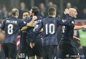 【意甲-日本飞翼扳平且进球遭误判 国米上半时1-1平】北京时间1月14日4时(意