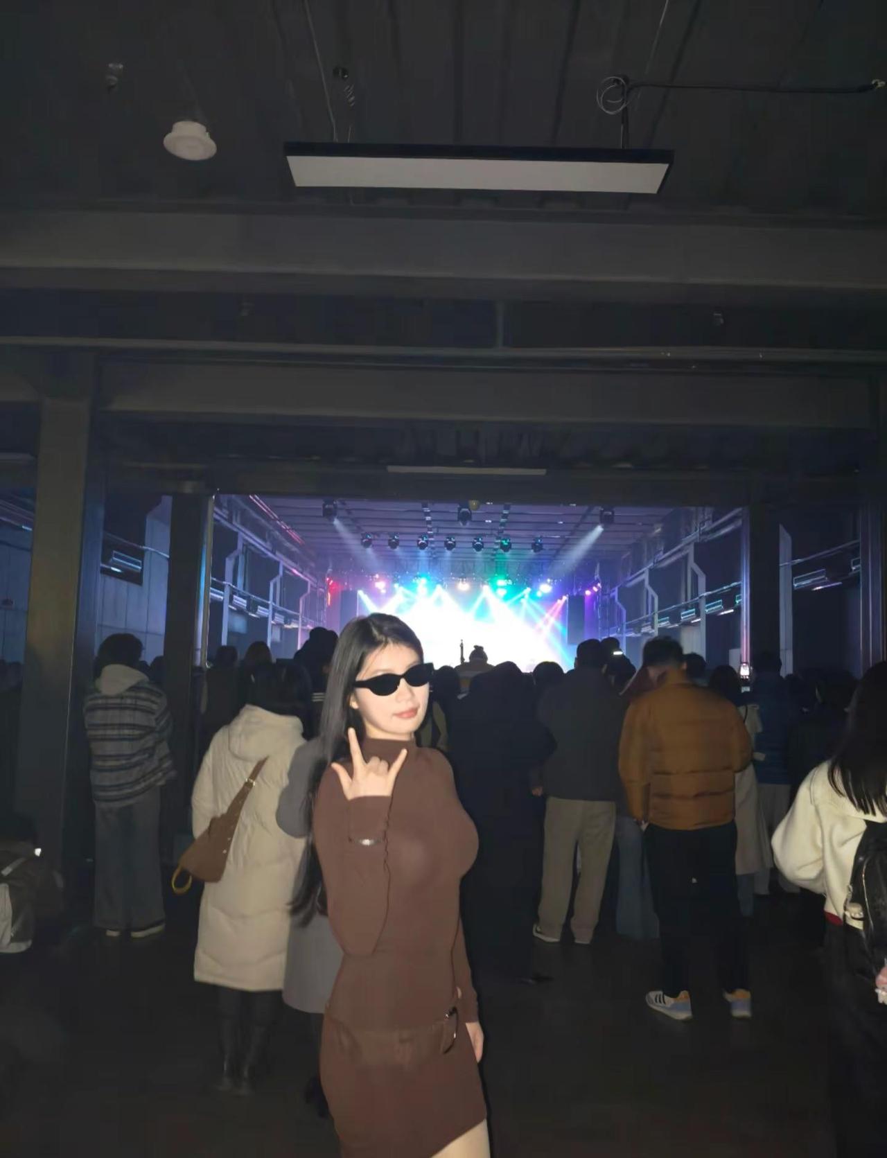 依加巡演 livephoto 穿搭技巧 原相机无美颜无滤镜  分享照片