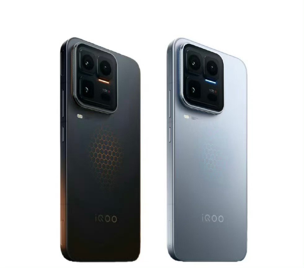 iQOO 15 Ultra外观，2077黑和2049银两个配色 