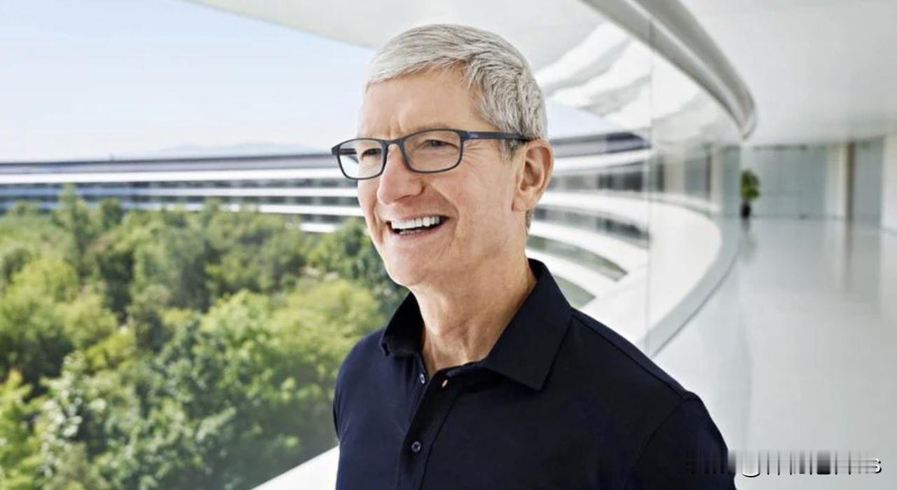 【苹果公司宣布高层变动：蒂姆·库克卸任CEO，约翰·特纳斯接棒】苹果公司近日宣布