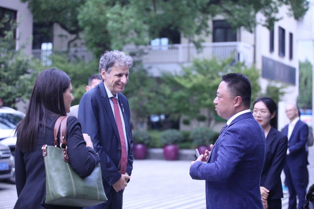 【创新联动｜以色列驻华大使探访中以（上海）创新园，共绘合作蓝图】
昨日，以色列驻