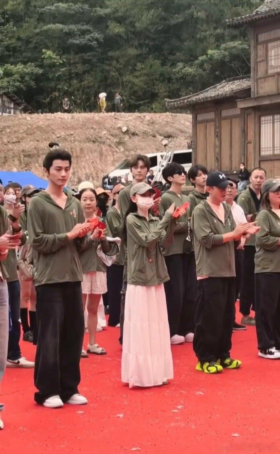 表妹万福开机了 ​​​