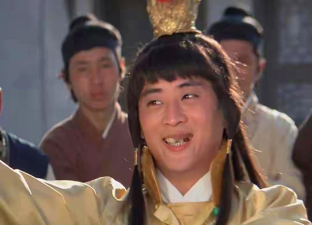 一个角色，成了40年来所有男演员的“天堑”。
 
罗嘉良演，像在写商业计划书。袁