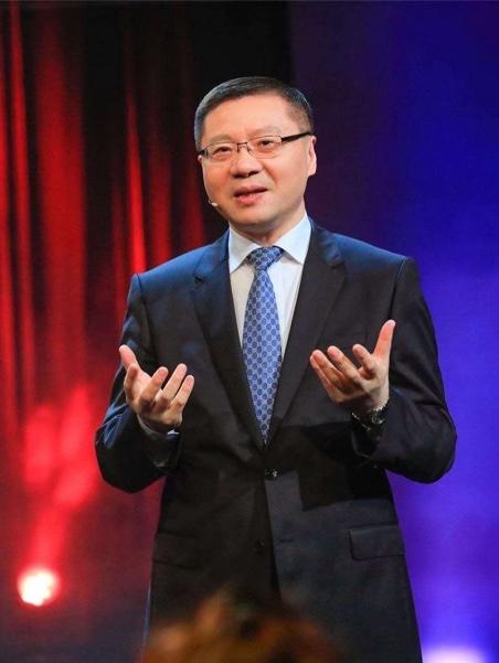 中国和美国舆论圈最红的明星人物对比，中国最红的是，张维为，高志凯，胡锡进被高超越