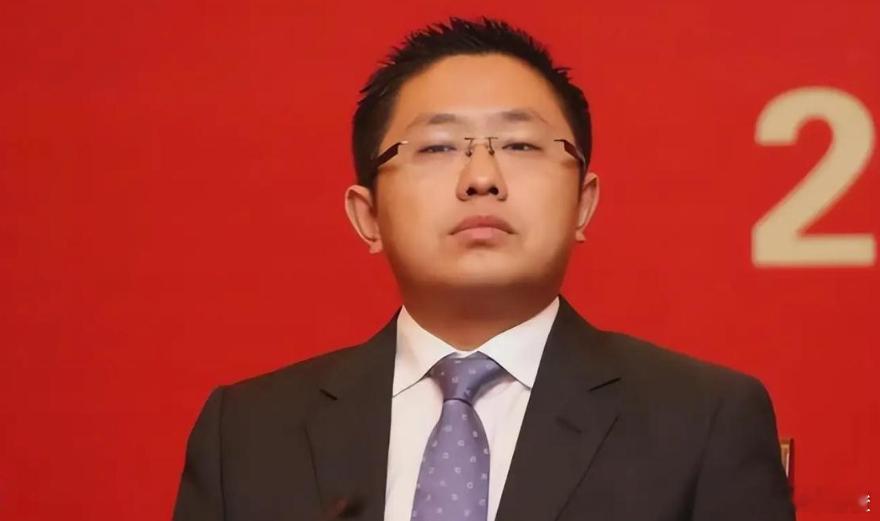 许家印两个儿子也判了许家印一审被判无期 恒大汽车的总经理刘永灼呢？奇怪了，有人说