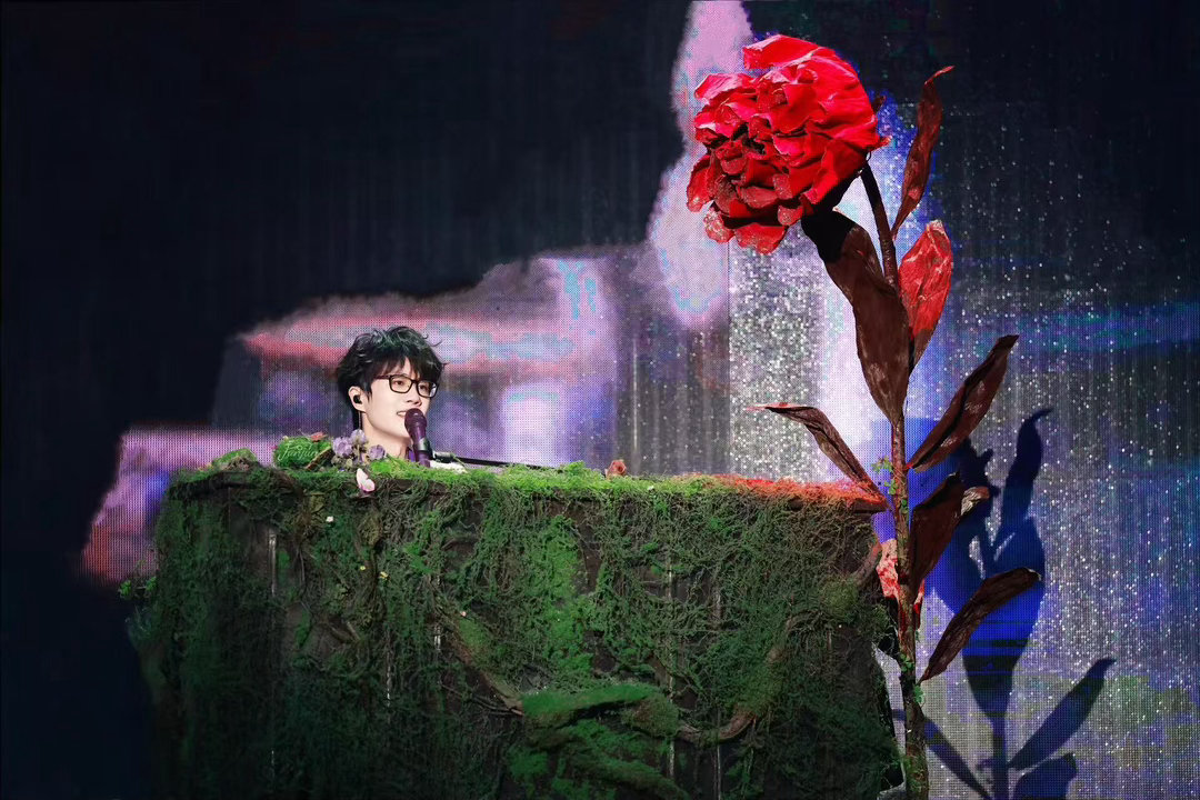 许嵩再发生一次又怎么样呢 早期签售会的事，许嵩的回应一直被拿出来说。话是有点冲，