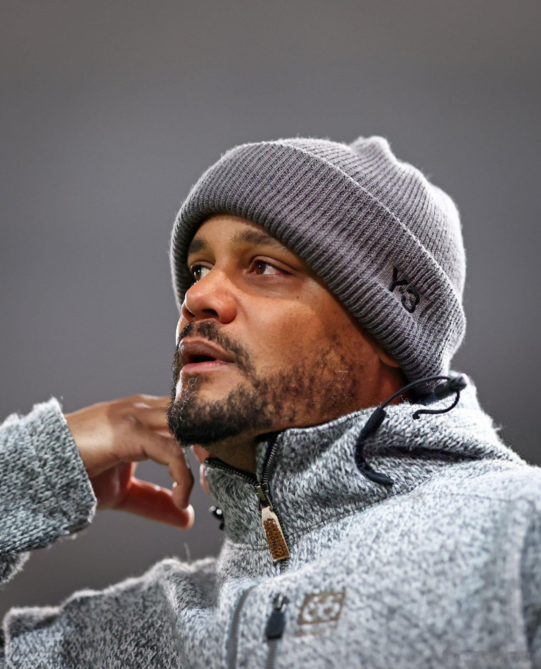 📊 | 在孔帕尼的帶領下，拜仁慕尼黑在2025/26賽季取得了歷史性的開局15