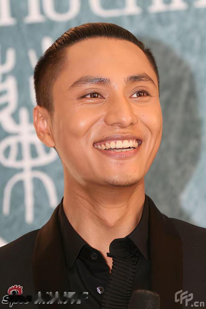 一顿海底捞，我不信这是陈坤！