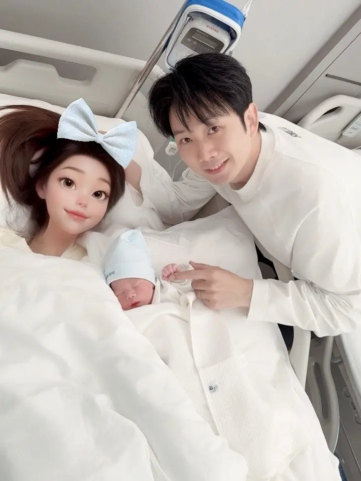 👶🏻🍼。虽初次见面，但已爱你很久！