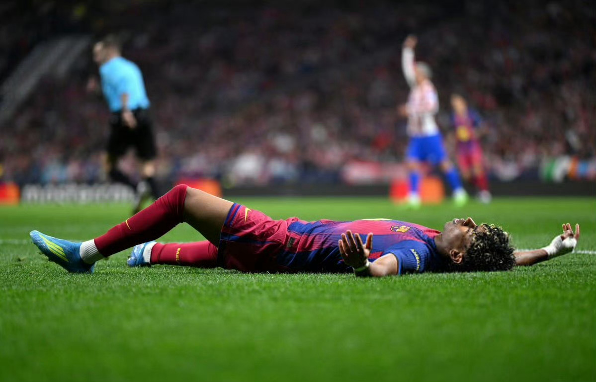 【欧洲时评马竞1比2巴萨】一场典型的大赛现实教训。巴萨本赛季西甲强势，进攻火力在