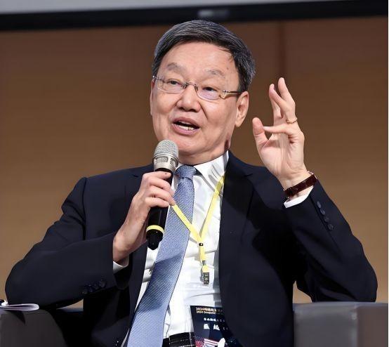 马英九头号智囊苏起爆猛料：北京给美台留了三条路，2027年是最后期限，美国已经在