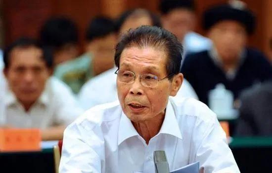 1991年，寿光县委书记王伯祥调任，前往潍坊担任副市长，然而他在临走前，竟将院子