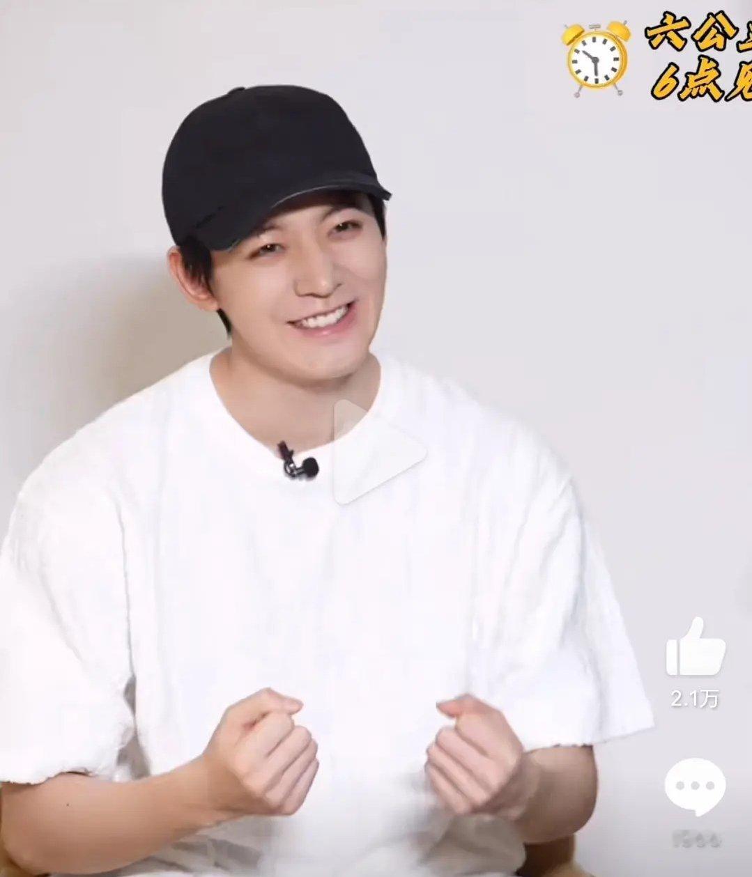 邓为胖的有点太超过了[黑线]该做起身材管理了吧 ​​​