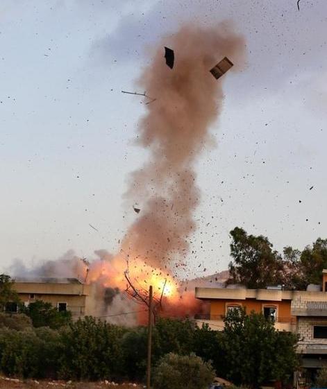 川普这次真上了以色列的当了，如今是骑虎难下，真是一顿操作猛如虎，如今成了二百五！