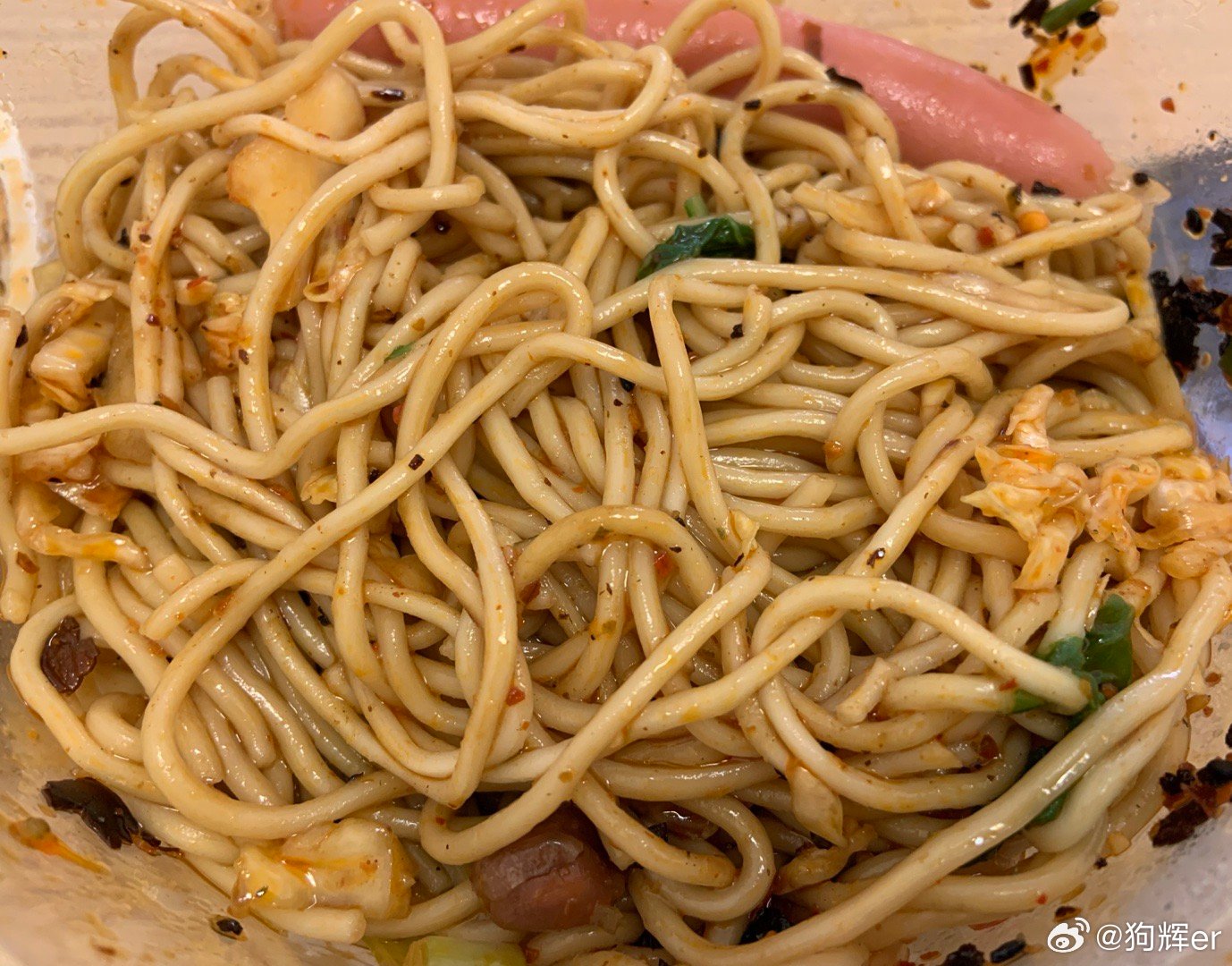 凉皮儿 凉菜儿 凉面儿 凉拌鸡架 冰西瓜 冰龟苓膏 夏天虽然热了点但不耽误吃