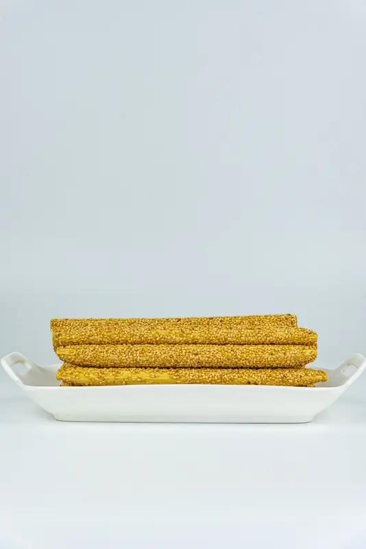 幸运爆棚！女生吃辣条吃出金条大奖
 
平凡的日常总藏着不期而遇的惊喜，近日一位女