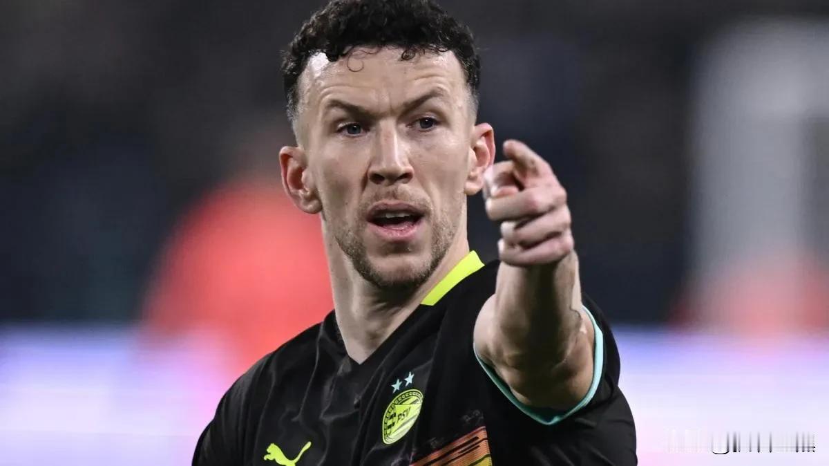 埃因霍温总经理布兰兹：从未收到过任何正式消息，有人联系过佩里西奇，这年头就是这样