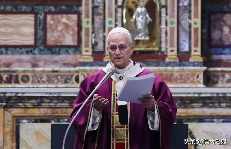 哈梅内伊被斩首后，教皇利奥十四世打破沉默，向特朗普发出警告，呼吁中东停火。

评