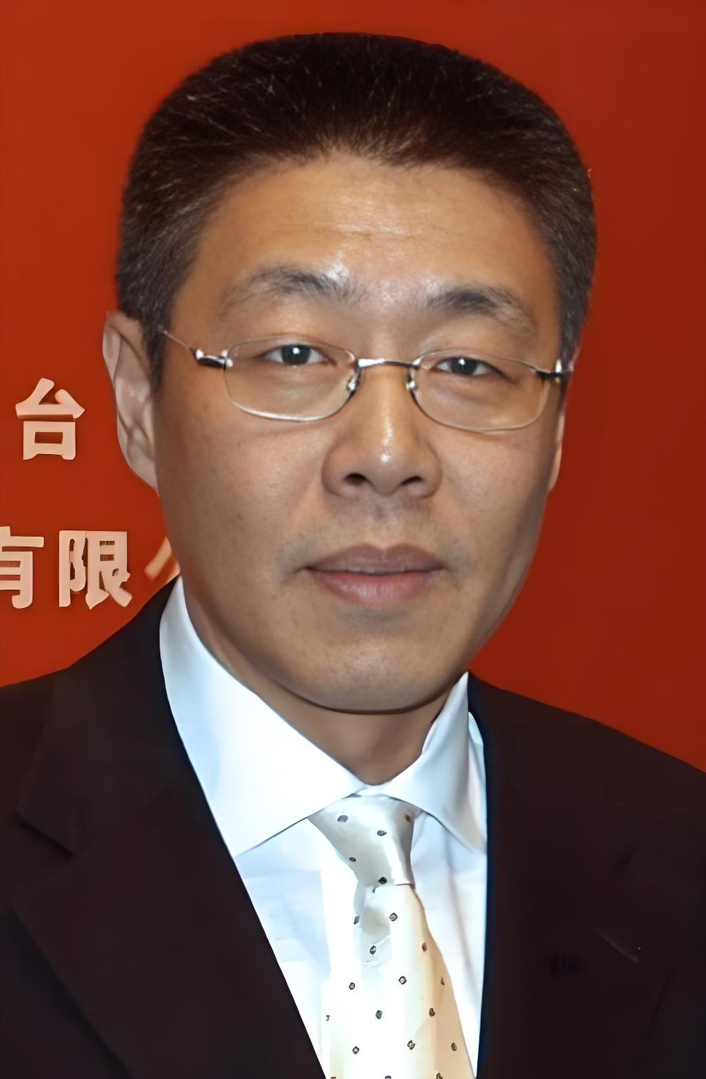 张健，1961年6月19日出生于北京市，毕业于浙江大学，中国内地导演、编剧、制片