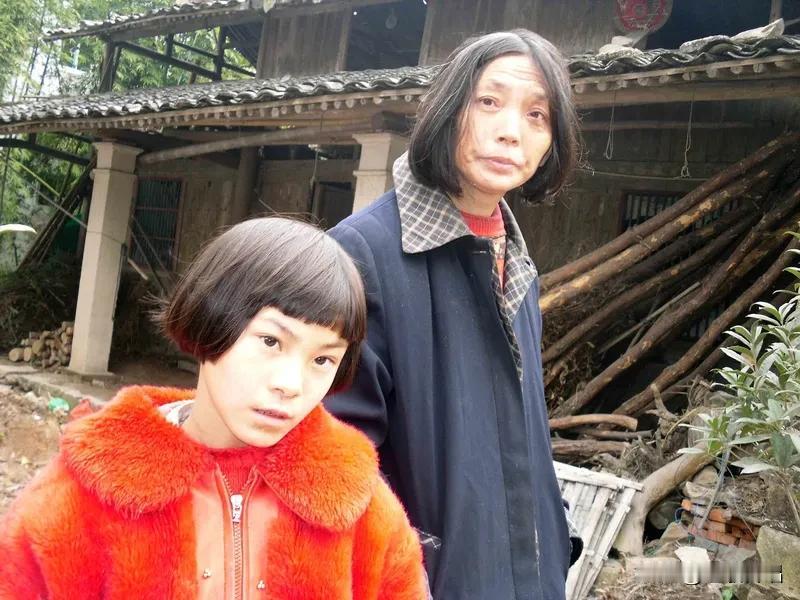 二姑做法收钱，这事儿听起来就不靠谱。就像那些打着帮忙安排工作诈骗的“大姑”“二姑