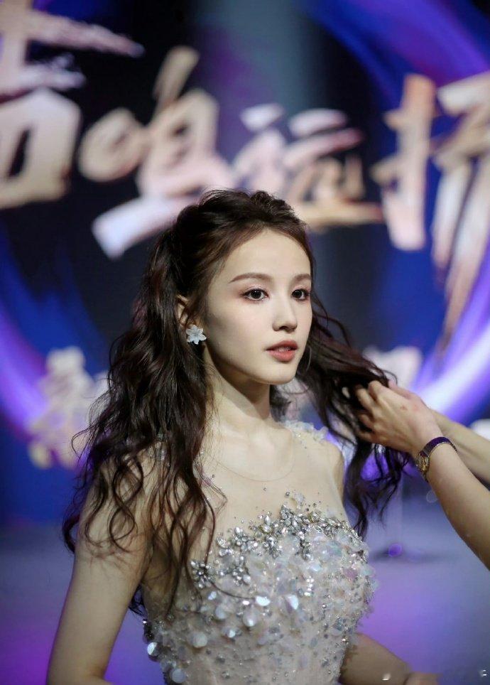 张雅琪喊七老童心看声鸣远扬 节目外的互cue太好嗑！张雅琪带着七老童心追《声鸣远