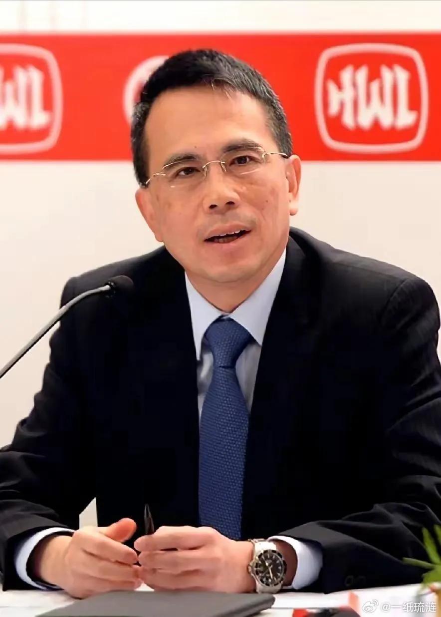 长实集团主席兼董事总经理李泽钜表示，集团的钱未来只会投向三个地方：一个是尊重契约