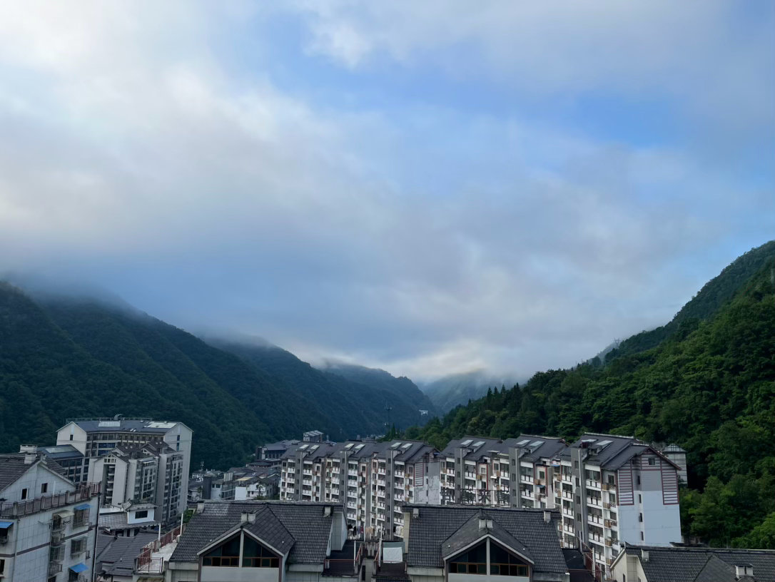 哈喽，早上好～～ 湖北·神农架