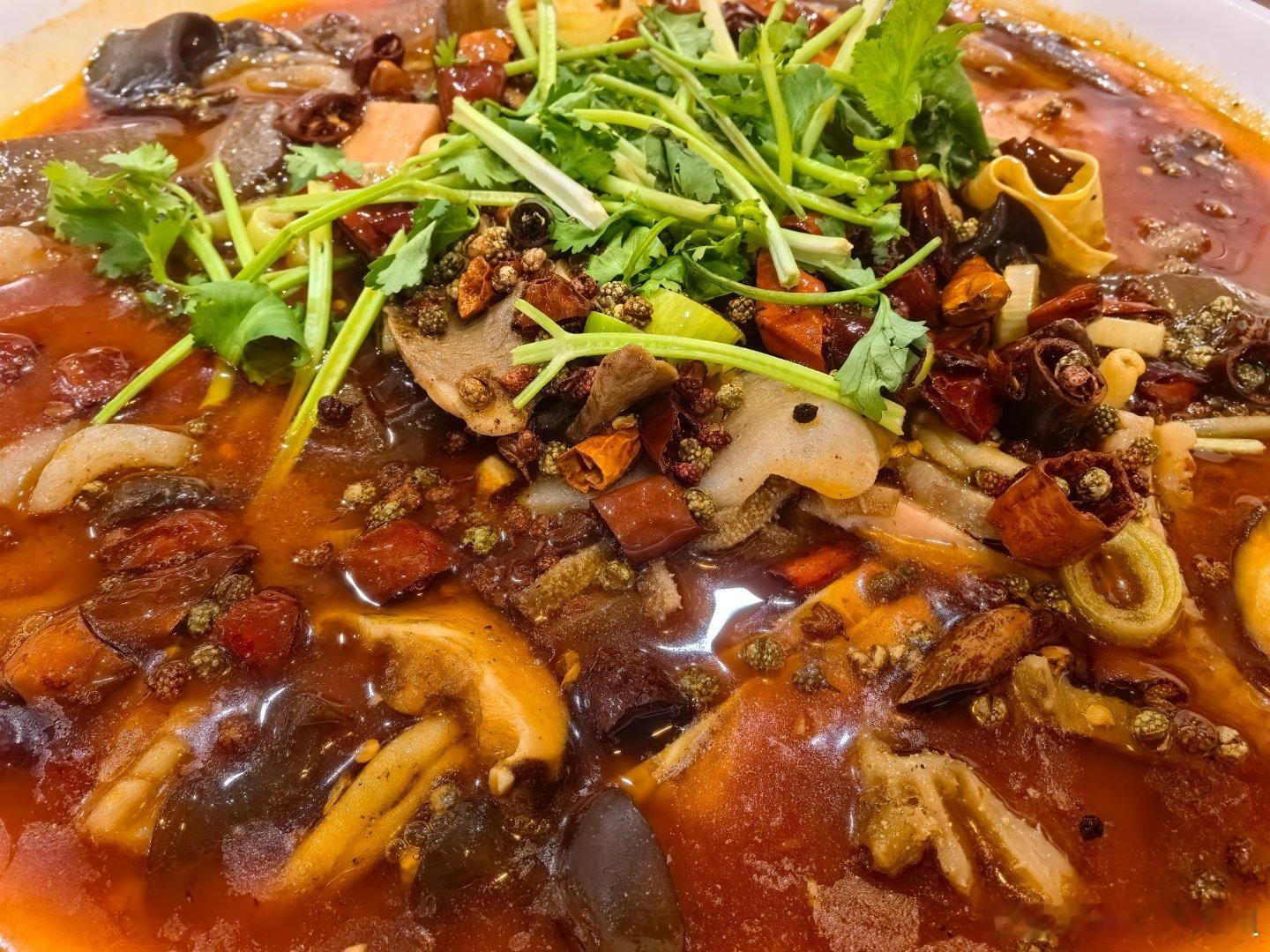 外出培训，吃了好吃的毛血旺美食分享