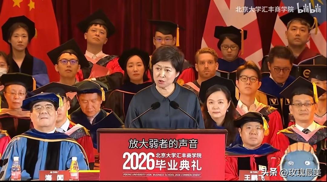 “心动、沟通、调适、明师” ，
这八个字在任何情况下都能运用！
敬一丹老师在生前