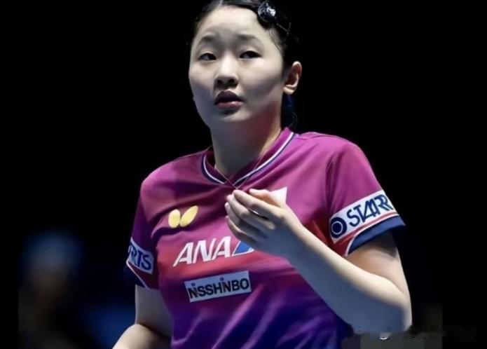 相信很多球迷都知道日本队的张本智和还有张本美和兄妹俩，都有一个相同的习惯，就是在