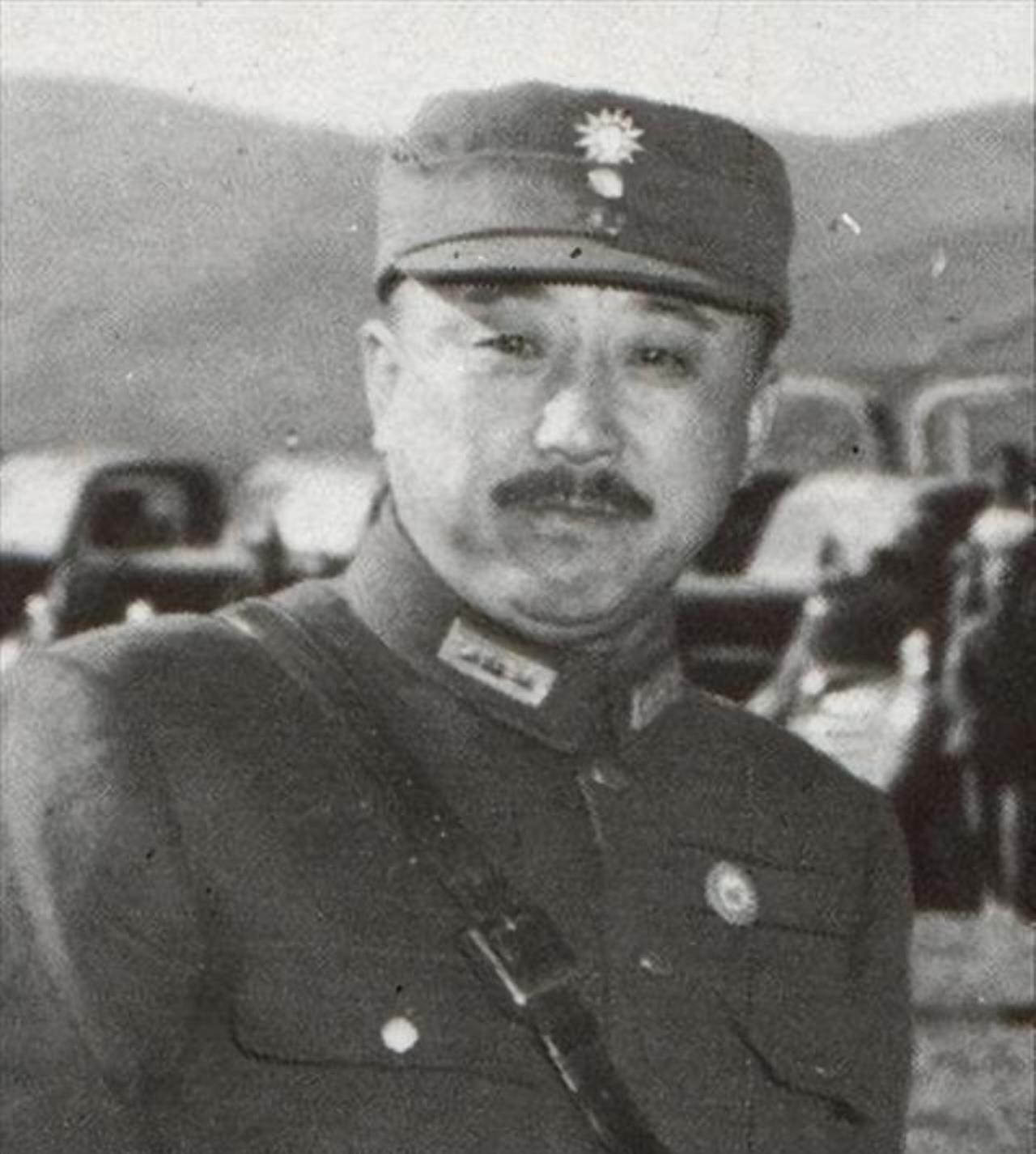 抗战时期，卫立煌给了八路军多少武器弹药？答案说出来可能超出不少人的想象——这位国